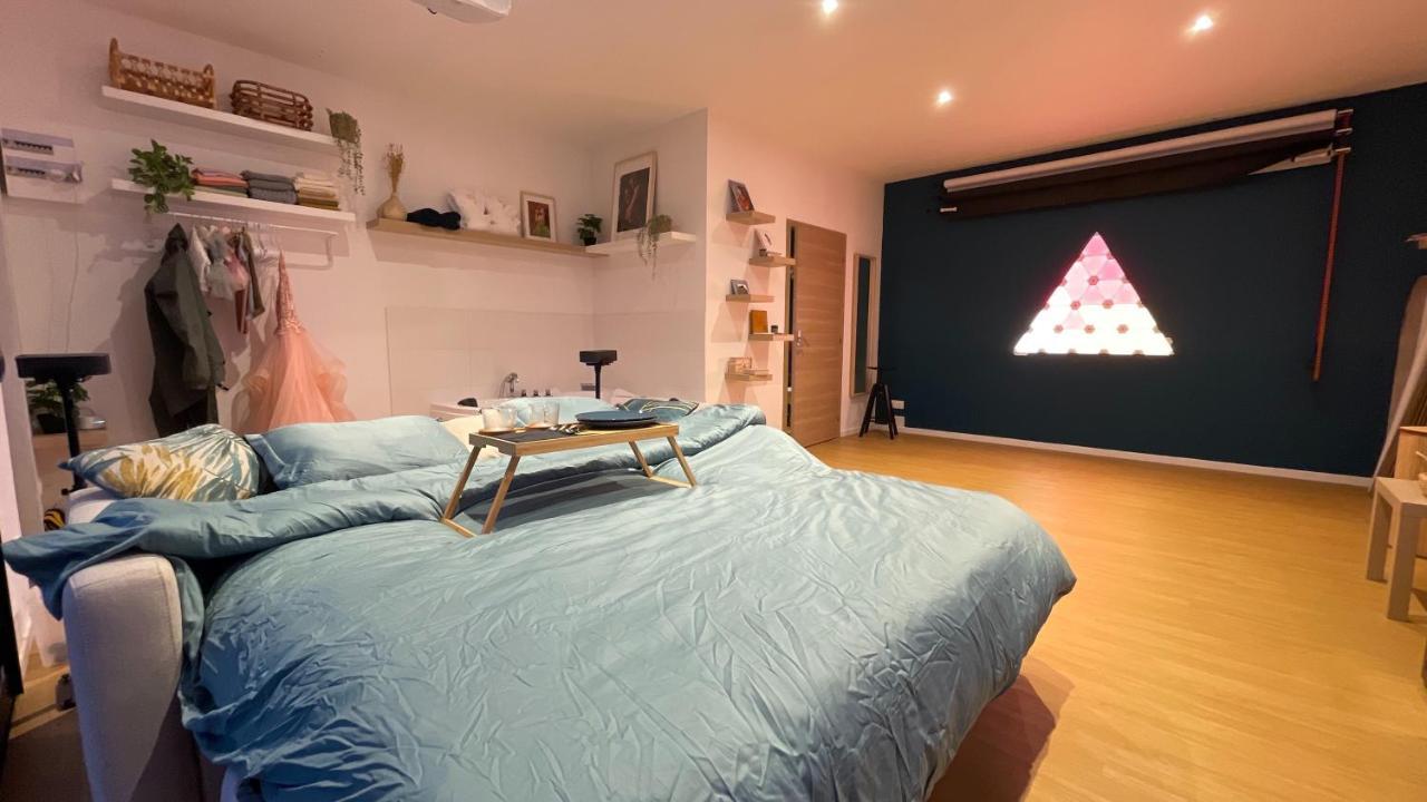 Capsule Nature & Photos - Jacuzzi - Netflix & Home Cinema - Ps5 & Jeu Thun-Saint-Martin Экстерьер фото